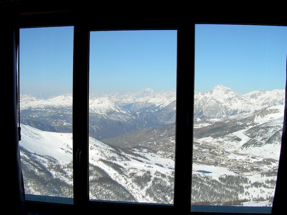 Hotel Tana Della Volpe Colle Colle Sestriere Exterior foto